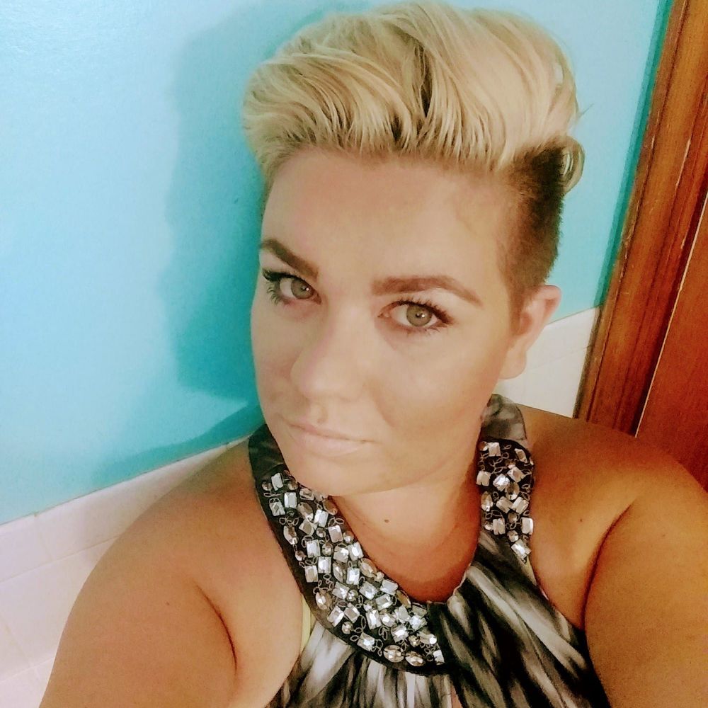 Meet your Posher, Sheena